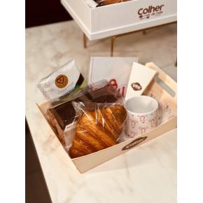 Cesta de Café da Manhã: Abraço de Mãe 