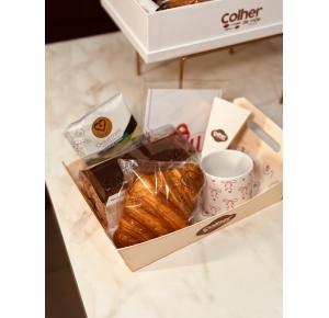 Cesta de Café da Manhã: Abraço de Mãe 