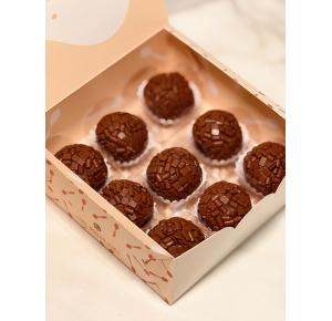 Caixinha com brigadeiros 